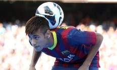 开云官方app入口-从温网绝境到伦敦之巅，德约科维奇如何以领袖之姿带队ATP总决赛翻盘取胜