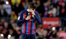 开云平台-包含希腊险胜韩国，皮克统治全场的词条