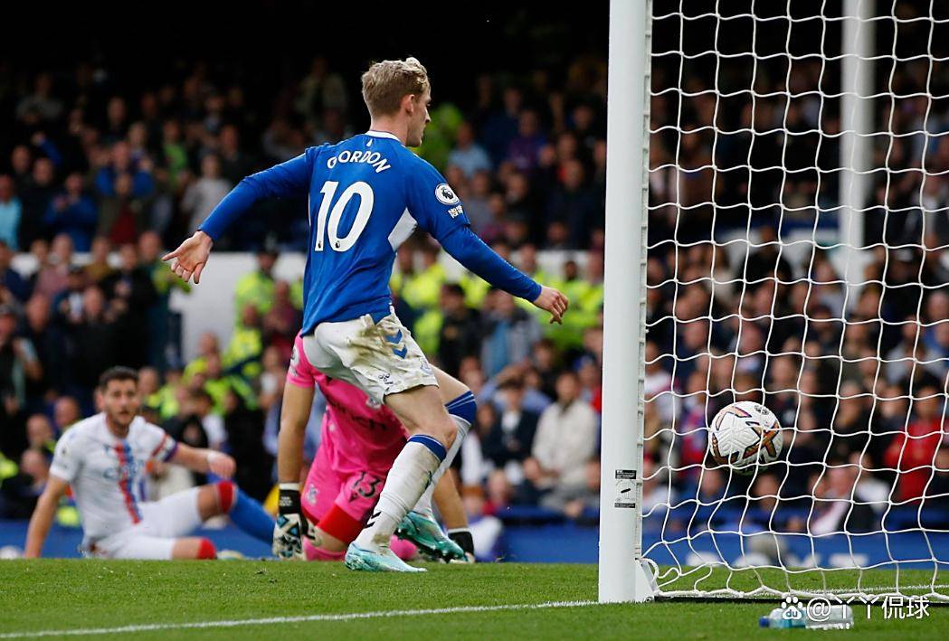 斯托施卡罗取得首个胜利,索肖在主场战胜埃弗顿 斯托施卡罗取得首个胜利,索肖在主场战胜埃弗顿