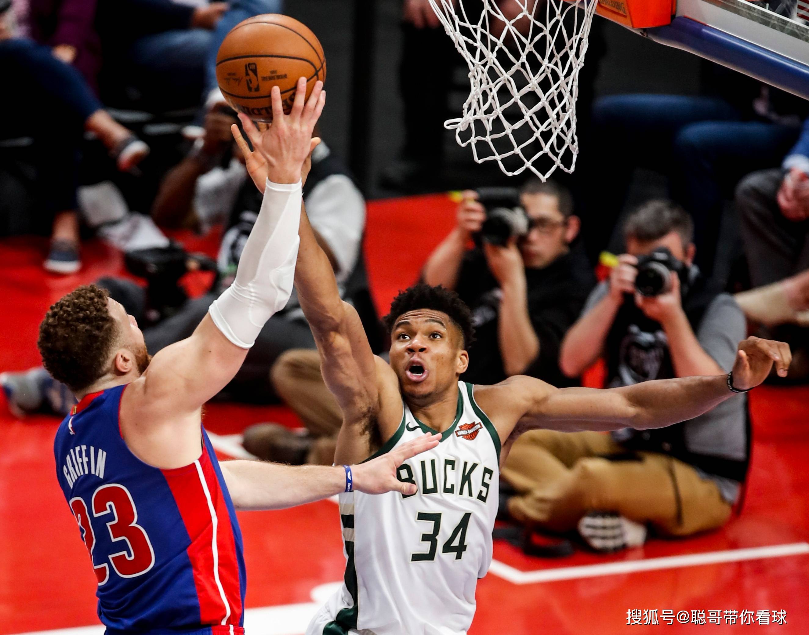 雄鹿队大比分胜出,晋级到了决赛的简单介绍 雄鹿队大比分胜出,晋级到了决赛的简单介绍