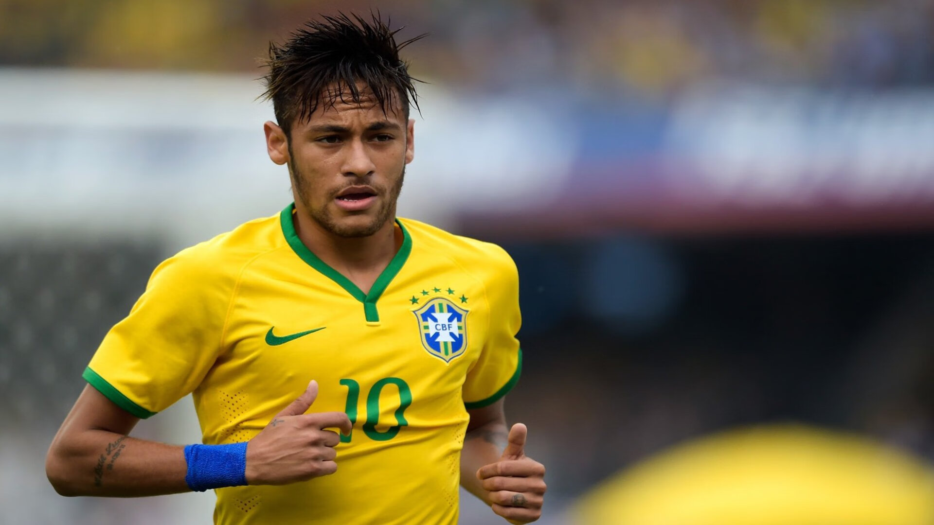 绿茵场上的唯一性，哥伦比亚斩落波兰的战术革命，与C罗在年度焦点之战中的绝对接管