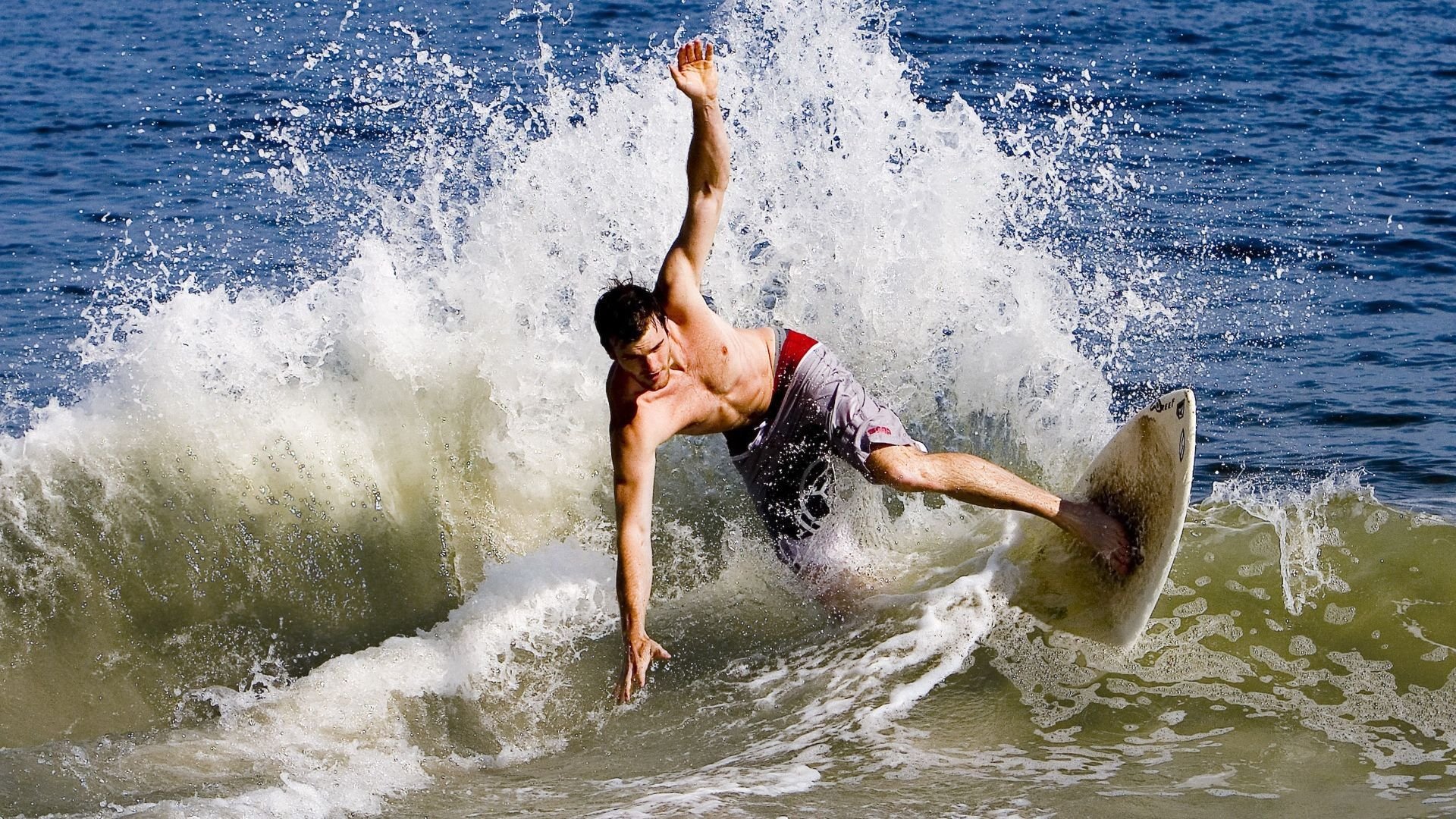 羽坛新章，马来西亚队轻取德国队，李梓嘉状态火热预示亚洲力量崛起